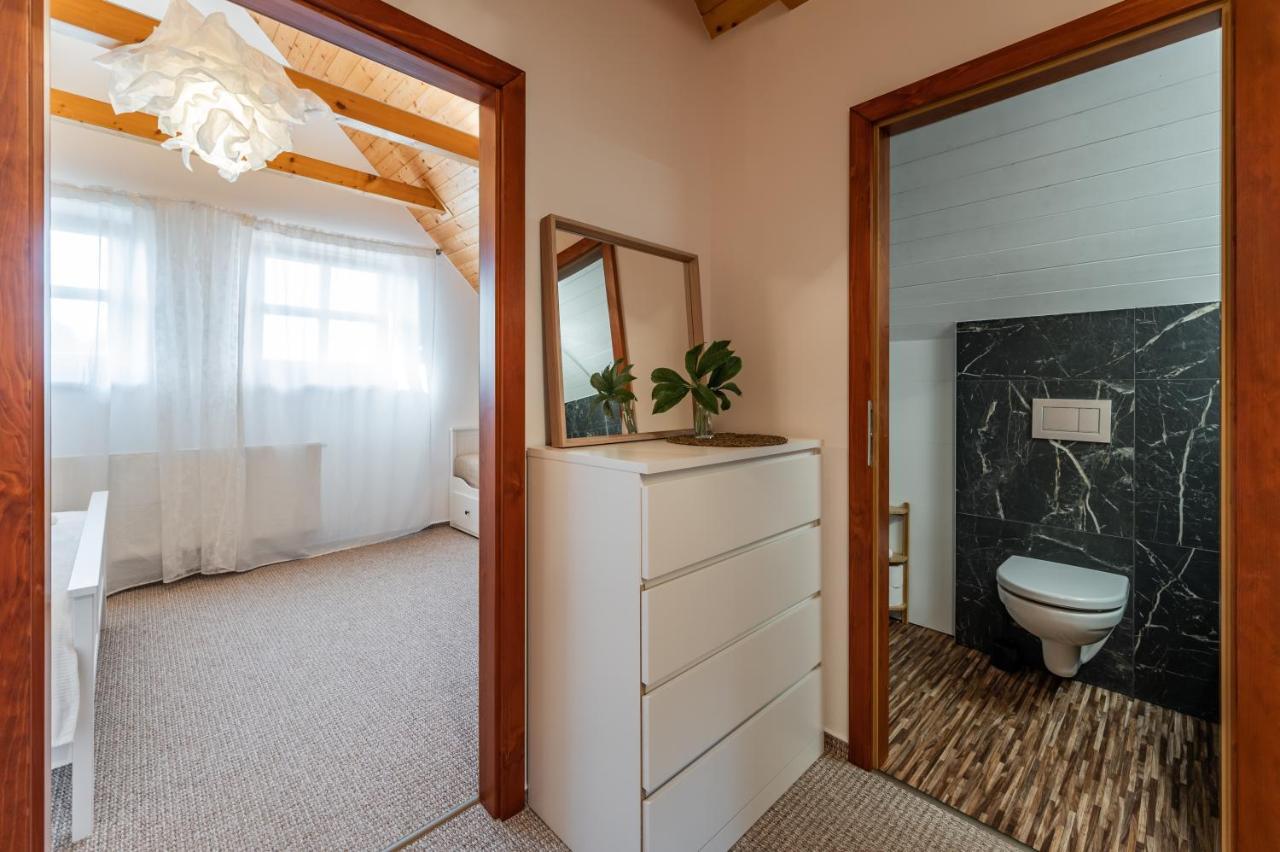 Chata nad lázeňským údolím Luhačovice Exteriér fotografie