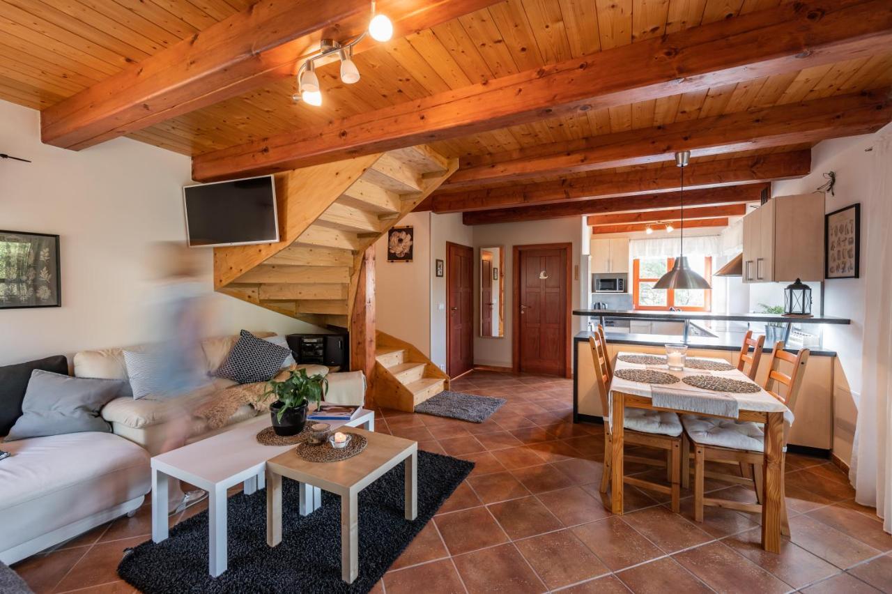 Chata nad lázeňským údolím Luhačovice Exteriér fotografie