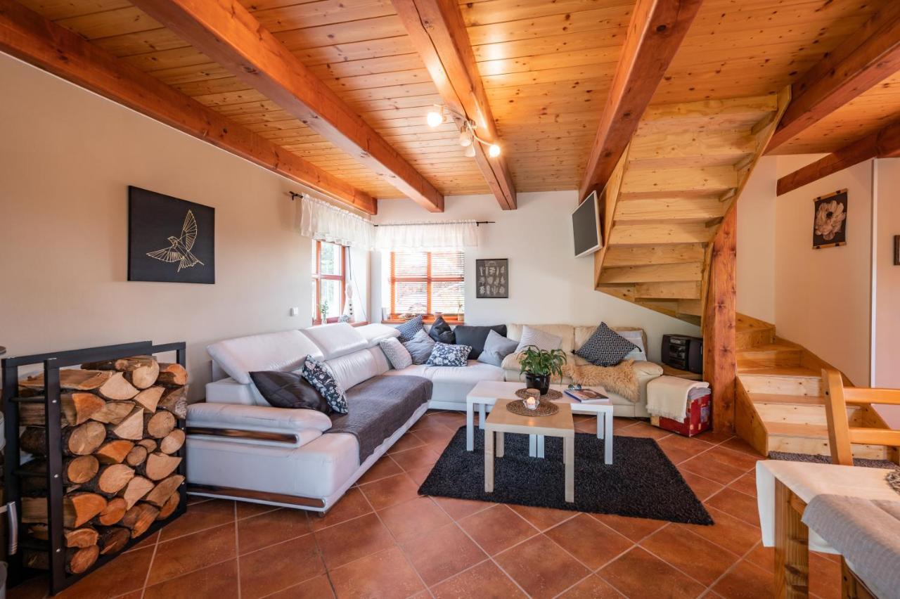 Chata nad lázeňským údolím Luhačovice Exteriér fotografie