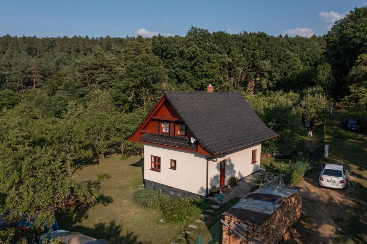 Chata nad lázeňským údolím Luhačovice Exteriér fotografie