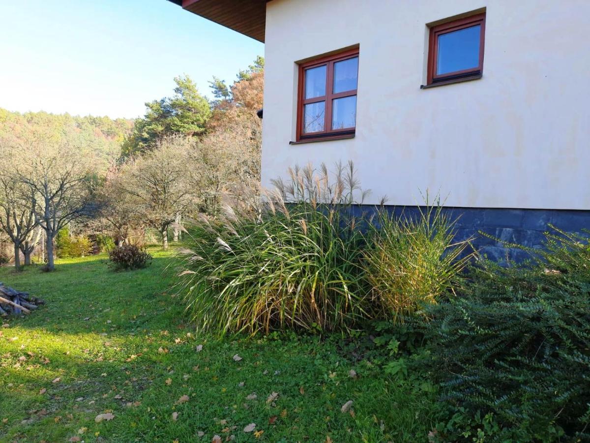 Chata nad lázeňským údolím Luhačovice Exteriér fotografie