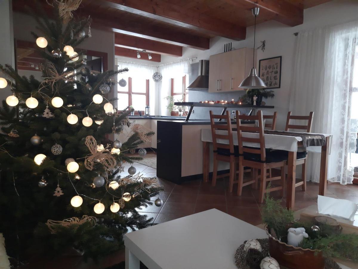 Chata nad lázeňským údolím Luhačovice Exteriér fotografie