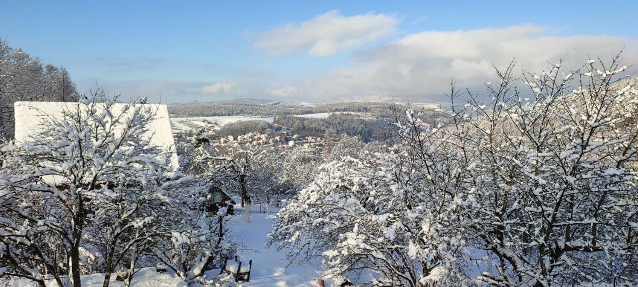 Chata nad lázeňským údolím Luhačovice Exteriér fotografie